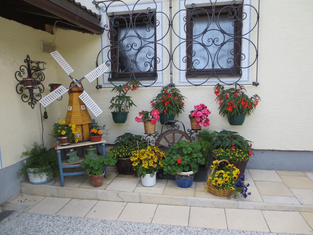 Gaestehaus Scharler Neukirchen am Großvenediger Chambre photo